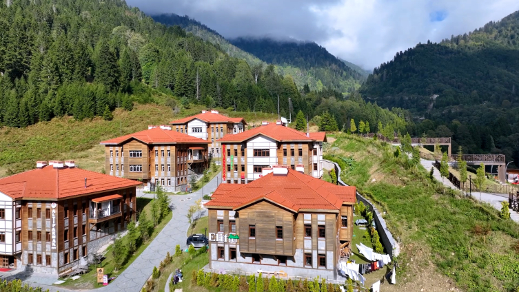 "Doğa harikası Ayder’in güzelliğine güzellik kattık”